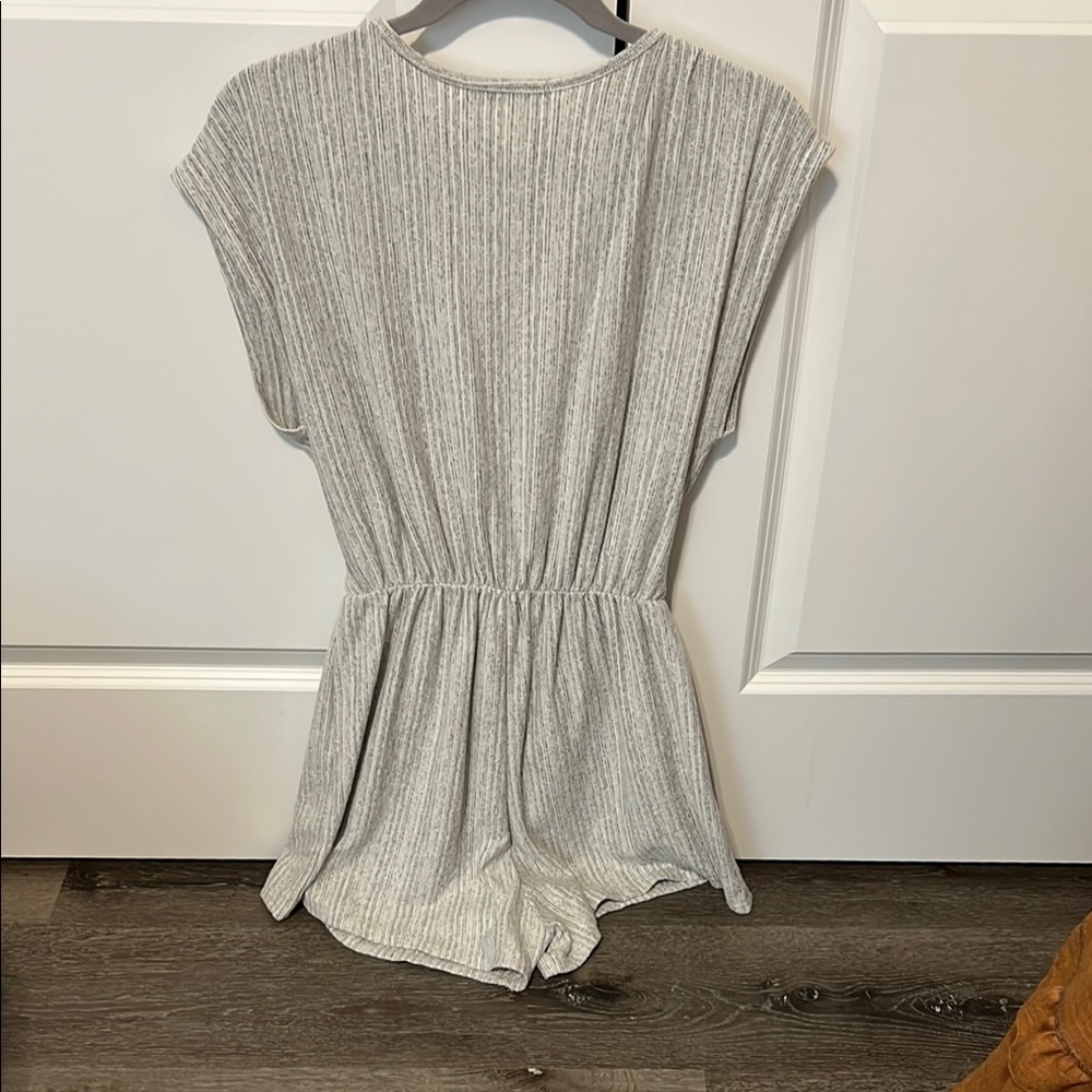 Gray Ribbed Wrap Romper - Picture 2 of 3